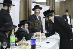 רירנדע מעמד "כינוס המצילים" פארגאנגענע וואך מיטוואך פרשת כי תצא למלחמה נעמט צונויף קרוב צו 60 געטרייע ארבייטער און עקסנים אינערהאלב די הצלה מגיוס אפיסעס שע"י קרן ויואל משה;&nbsp;מעמד הנהדר באשיינט בראשות הגה"צ אב"ד סאטמאר ירושלים שליט"א