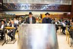 בילדער גאלעריע מעמד קבלת פנים לכבודם פון די גדולי הדור בארה"ק, וואס זענען אנגעקומען אויף א באזוך קיין מעקסיקא אויפצוטרייבן שטיצע לטובת קרן עולם התורה בארה"ק.