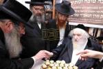 מעמד ברכת השנה פאר די נדיבים ותורמים פון 'מוסדות סאטמאר' אין ירושלים. במעון הקודש פון כ"ק גאב"ד ירושלים שליט"א, אפצייכענדיג צוואנציג יאר פון די גרונדונג פון די מוסדות