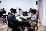 בילדער גאלערי: כ"ק אדמו"ר מבאבוב-45 שליט"א ביים באזוכן און אפרעכטן מסיבות סוף פון 'זמן הקיץ' אין די פיר זומער קעמפס פון די באבוב 45 ישיבות.