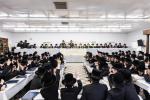 בילדער גאלערי: כ"ק אדמו"ר מבאבוב-45 שליט"א ביים באזוכן און אפרעכטן מסיבות סוף פון 'זמן הקיץ' אין די פיר זומער קעמפס פון די באבוב 45 ישיבות.