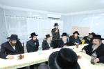 בילדער פונעם מעמד קביעת מזוזה ופתיחת שערי ת"ת באבוב - 45 בירושלים