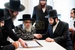 כ"ק אדמו"ר מסאטמאר שליט"א באזוכט אין שטאט לינדען, ניו זשערסי.  אינעם ראם פונעם באזוך האט זיך דער רבי באטייליגט ביי א מסיבת 'חומש סעודה', ווי אויך האט דער רבי באזוכט אינעם נייעם בית מדרש און מקוה 'היכל התורה'.