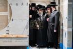 כ"ק אדמו"ר מסאטמאר שליט"א באזוכט אין שטאט לינדען, ניו זשערסי.  אינעם ראם פונעם באזוך האט זיך דער רבי באטייליגט ביי א מסיבת 'חומש סעודה', ווי אויך האט דער רבי באזוכט אינעם נייעם בית מדרש און מקוה 'היכל התורה'.