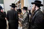כ"ק אדמו"ר מסאטמאר שליט"א באזוכט אין שטאט לינדען, ניו זשערסי.  אינעם ראם פונעם באזוך האט זיך דער רבי באטייליגט ביי א מסיבת 'חומש סעודה', ווי אויך האט דער רבי באזוכט אינעם נייעם בית מדרש און מקוה 'היכל התורה'.