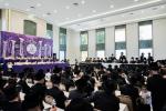 כ"ק אדמו"ר מסאטמאר שליט"א באזוכט אין שטאט לינדען, ניו זשערסי.  אינעם ראם פונעם באזוך האט זיך דער רבי באטייליגט ביי א מסיבת 'חומש סעודה', ווי אויך האט דער רבי באזוכט אינעם נייעם בית מדרש און מקוה 'היכל התורה'.