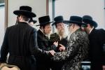 כ"ק אדמו"ר מסאטמאר שליט"א באזוכט אין שטאט לינדען, ניו זשערסי.  אינעם ראם פונעם באזוך האט זיך דער רבי באטייליגט ביי א מסיבת 'חומש סעודה', ווי אויך האט דער רבי באזוכט אינעם נייעם בית מדרש און מקוה 'היכל התורה'.
