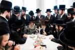 כ"ק אדמו"ר מסאטמאר שליט"א באזוכט אין שטאט לינדען, ניו זשערסי.  אינעם ראם פונעם באזוך האט זיך דער רבי באטייליגט ביי א מסיבת 'חומש סעודה', ווי אויך האט דער רבי באזוכט אינעם נייעם בית מדרש און מקוה 'היכל התורה'.