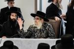 כ"ק אדמו"ר מסאטמאר שליט"א באזוכט אין שטאט לינדען, ניו זשערסי.  אינעם ראם פונעם באזוך האט זיך דער רבי באטייליגט ביי א מסיבת 'חומש סעודה', ווי אויך האט דער רבי באזוכט אינעם נייעם בית מדרש און מקוה 'היכל התורה'.
