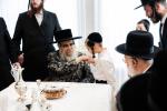 כ"ק אדמו"ר מסאטמאר שליט"א באזוכט אין שטאט לינדען, ניו זשערסי.  אינעם ראם פונעם באזוך האט זיך דער רבי באטייליגט ביי א מסיבת 'חומש סעודה', ווי אויך האט דער רבי באזוכט אינעם נייעם בית מדרש און מקוה 'היכל התורה'.
