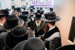 כ"ק אדמו"ר מסאטמאר שליט"א באזוכט אין שטאט לינדען, ניו זשערסי.  אינעם ראם פונעם באזוך האט זיך דער רבי באטייליגט ביי א מסיבת 'חומש סעודה', ווי אויך האט דער רבי באזוכט אינעם נייעם בית מדרש און מקוה 'היכל התורה'.