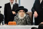 כ"ק אדמו"ר מסאטמאר שליט"א באזוכט אין שטאט לינדען, ניו זשערסי.  אינעם ראם פונעם באזוך האט זיך דער רבי באטייליגט ביי א מסיבת 'חומש סעודה', ווי אויך האט דער רבי באזוכט אינעם נייעם בית מדרש און מקוה 'היכל התורה'.