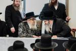 כ"ק אדמו"ר מסאטמאר שליט"א באזוכט אין שטאט לינדען, ניו זשערסי.  אינעם ראם פונעם באזוך האט זיך דער רבי באטייליגט ביי א מסיבת 'חומש סעודה', ווי אויך האט דער רבי באזוכט אינעם נייעם בית מדרש און מקוה 'היכל התורה'.
