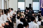 כ"ק אדמו"ר מסאטמאר שליט"א באזוכט אין שטאט לינדען, ניו זשערסי.  אינעם ראם פונעם באזוך האט זיך דער רבי באטייליגט ביי א מסיבת 'חומש סעודה', ווי אויך האט דער רבי באזוכט אינעם נייעם בית מדרש און מקוה 'היכל התורה'.