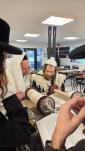 כ''ק אדמו"ר מקרעטשניף כפר עטה שליט''א היינט צופרי אינעם תודה וזמרה שול אין די עירמאנט געגענט נעבן מאנסי.