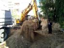 נאך אומערמידליכע השתדלות, זענען צענדליגער טראָקס "עפר המחולל" פון ביה"ח אין אומאַן געקומען ב"ה לקבורה ביי רירנדער מעמד אין פריש מקודש'דיגן ביה"ח ביים עק שטאָט 
