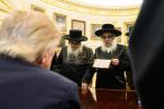 ברוך שנתן מכבודו לבשר ודם:  איין מאל אין פופציג יאר- היסטארישע באזוך פון גדולי הדור אין ווייסן הויז 