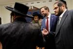 ברוך שנתן מכבודו לבשר ודם:  איין מאל אין פופציג יאר- היסטארישע באזוך פון גדולי הדור אין ווייסן הויז 