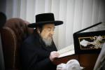 מעמד אמירת א' סליחות בצל הקודש פון פאר הדור הרה"ק רבי יעקב מאיר שעכטער שליט"א.