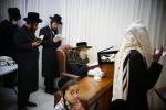מעמד אמירת א' סליחות בצל הקודש פון פאר הדור הרה"ק רבי יעקב מאיר שעכטער שליט"א.