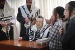 מעמד אמירת א' סליחות בצל הקודש פון פאר הדור הרה"ק רבי יעקב מאיר שעכטער שליט"א.