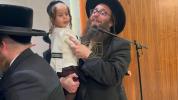 Main image for הזורעים בדמעה ברינה יקצורו: שמחה בכל העולמות ביי די היסטארישע בר מצוה פון הבחור אלימלך העניך יהודה וויינגארטן ני"ו מיוצא לב טהור 
