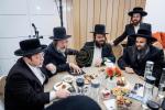 מסיבה פאר נגידים לטובת מתיבתא דסאטמאר אין די שטוב פונעם נגיד ר' משה אהרן מאנן הי"ו