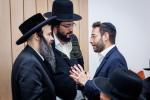 מסיבה פאר נגידים לטובת מתיבתא דסאטמאר אין די שטוב פונעם נגיד ר' משה אהרן מאנן הי"ו