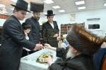 יומא דשמחה אין סאסוב: דער נייער ספר פון רבי'ן איז ארויס לאור עולם