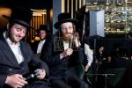 היסטארישע תורה רעוואלוציע אין שיכון סקווירא רייכע באנקעט אפגעצייכנט מיט הילכיגן סוקסעס 