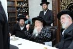 מעמד 'פתיחת הזמן'  אין די ישיבה 'תורת ישראל' קרעטשניף אין שטאט קרית גת. ציזאמען מיטן  'קביעת מזוזות' פארן נייעם פליגל פון די ישיבה.