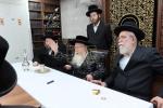 מעמד 'פתיחת הזמן'  אין די ישיבה 'תורת ישראל' קרעטשניף אין שטאט קרית גת. ציזאמען מיטן  'קביעת מזוזות' פארן נייעם פליגל פון די ישיבה.