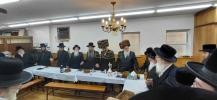 שמחת הברית היינט פאר א זון פון הרה"צ ר' שמעון מנחם נחום פרידמאן שליט"א בן האדמו"ר בעל העטרת ישראל מסאדיגורה זצ"ל בהשתתפות זיין ברודער כ''ק אדמו"ר מסאדיגורא מירושלים שליט''א און כ''ק אדמו"ר מסקולען וומס"ב שליט''א.