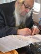 כ"ק אדמו"ר מסאטמאר שליט"א אויפן פליגער קיין וואשינגטאן הבירה פארן א באזוך אינעם ווייסע הויז
