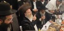 Main image for א טיש ביי כ"ק אדמו"ר מביאלא אוסטרובצא זצ"ל שטייענדיג ביום פטירתו