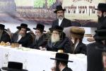 שמחת הבר מצוה פאר אן אייניקל ביי כ"ק אדמו"ר מתולדות צבי ספינקא שליט"א