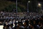 מעמד התפילה פון חסידי תולדות אהרן און מירון בראשות כ"ק אדמו"ר מתולדות אהרן שליט"א
