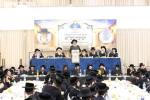 כ"ק ראש ישיבת סאטמאר בני ברק שליט"א אלץ נואם הכבוד ביים צענטראלע סעודת הילולא פון מוסדות רמ"א בעיה"ק ירושלים