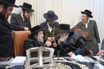 אדמורי"ם ביי פאר הדור הרה"ק רבי יעקב מאיר שעכטער שליט"א  לברך ולהתברך בברכת השנים לקראת הימים הנוראים