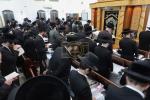 א' סליחות אצל כ"ק אדמו"ר מקרעטשניף סיגעט שליט"א
