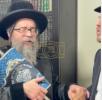 כ"ק אדמו"ר מסקולען לעיקוואוד שליט"א ביי א הכנסת ספר תורה