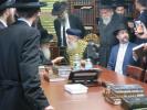 Main image for דער "ראשון לציון" הגאון הגדול הרב דוד יוסף שליט"א, אויף א באזוך ביים סקווירא דיין הגה"צ ר' יוסף ישראל אייזנבערגער שליט"א.
