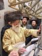 קהל חסידי לעלוב בראשות הגה"צ המשפיע רבי יוסף חיים בידערמאן שליט"א אויף א 'מסע התעוררות' אין ליזענסק