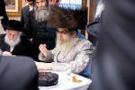 כ"ק אדמור מסאטמאר שליטא באזוכט אין שטוב פון הרבני הנגיד חיים מרדכי אינזליכט שליט"א אין מאָנסי