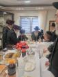 אדמור"ים ורבנים באטייליגן זיך ביי אן סיום כתיבת ספר תורה בראשות כ"ק אדמו"ר ממאקאווע שליט"א