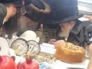 אדמור"ים ורבנים באטייליגן זיך ביי אן סיום כתיבת ספר תורה בראשות כ"ק אדמו"ר ממאקאווע שליט"א