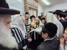 בילדער גאלעריע: כ"ק מרן אדמו"ר מצאנז קלויזענבורג שליט"א באזוכט אין ארה"ק פערטער טייל
