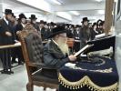 בילדער גאלעריע: כ"ק מרן אדמו"ר מצאנז קלויזענבורג שליט"א באזוכט אין ארה"ק פערטער טייל