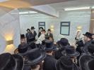 בילדער גאלעריע: כ"ק מרן אדמו"ר מצאנז קלויזענבורג שליט"א באזוכט אין ארה"ק פערטער טייל