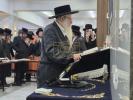 בילדער גאלעריע: כ"ק מרן אדמו"ר מצאנז קלויזענבורג שליט"א באזוכט אין ארה"ק פערטער טייל